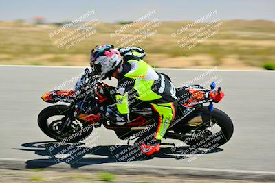 media/Apr-13-2025-TrackXperience (Sun) [[fb1ef998a6]]/Level 2 (Intermediate)/Turn 8 (Session 3)/